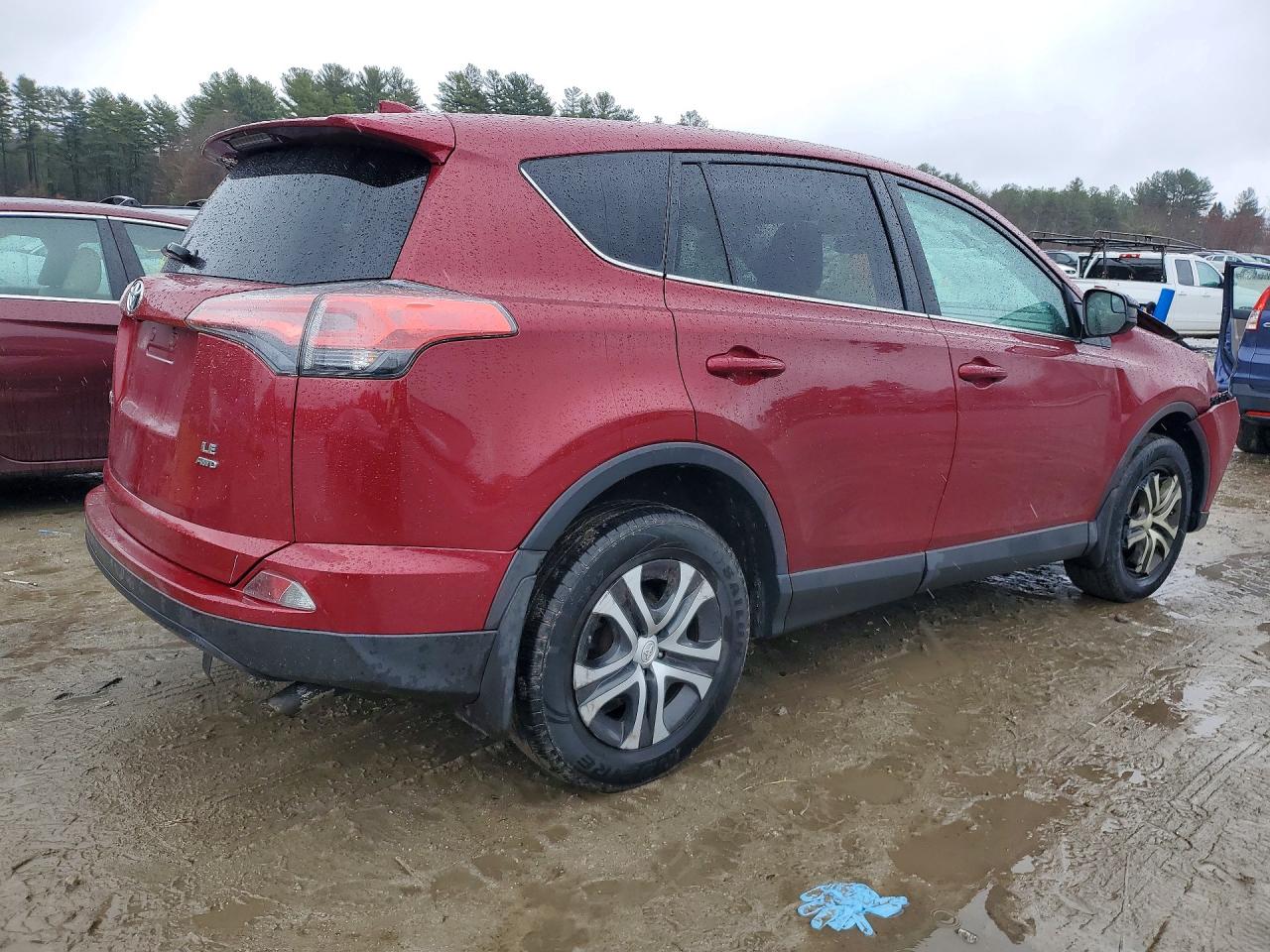 2018 TOYOTA RAV4 LE photo 7