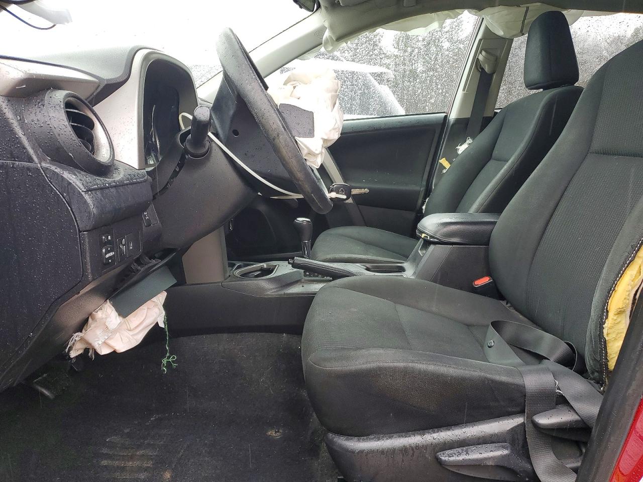 2018 TOYOTA RAV4 LE photo 19