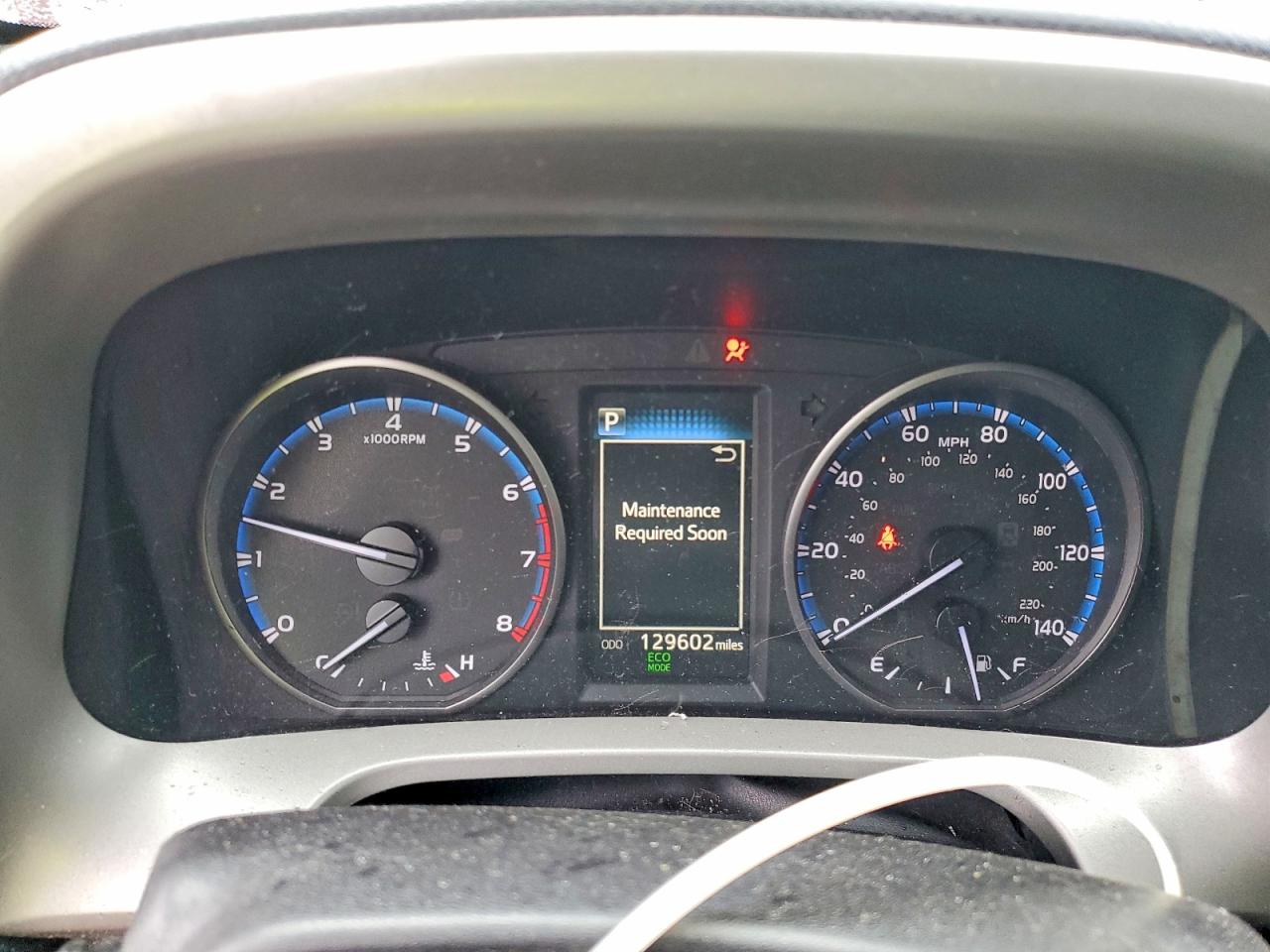 2018 TOYOTA RAV4 LE photo 25
