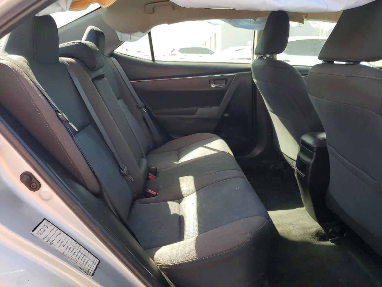 2019 TOYOTA COROLLA LE photo 28