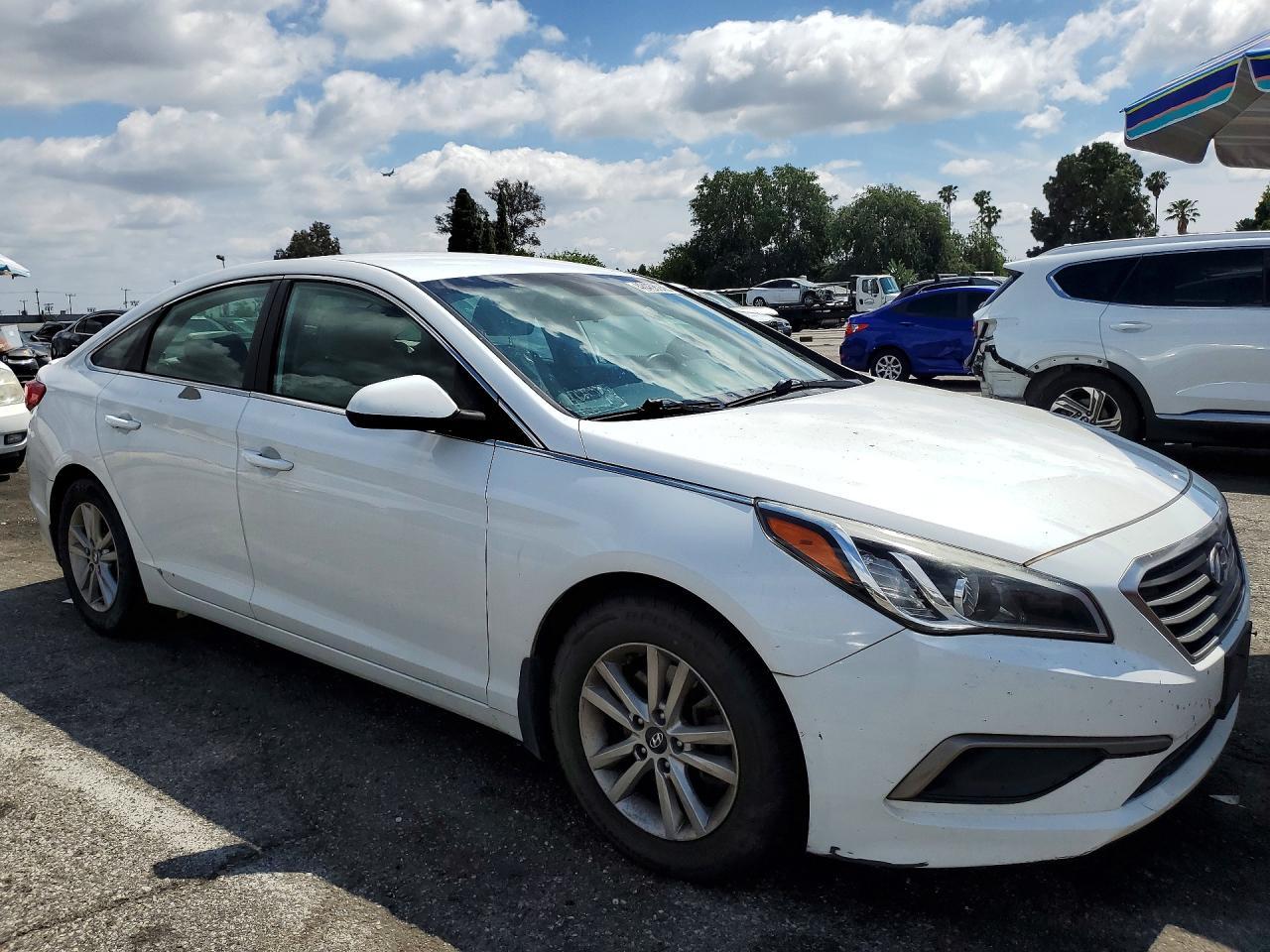 2016 HYUNDAI SONATA SE photo 4