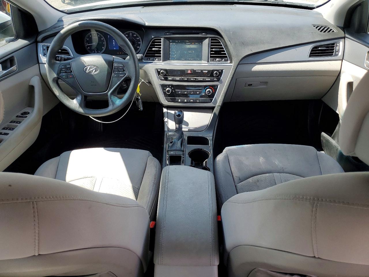 2016 HYUNDAI SONATA SE photo 8
