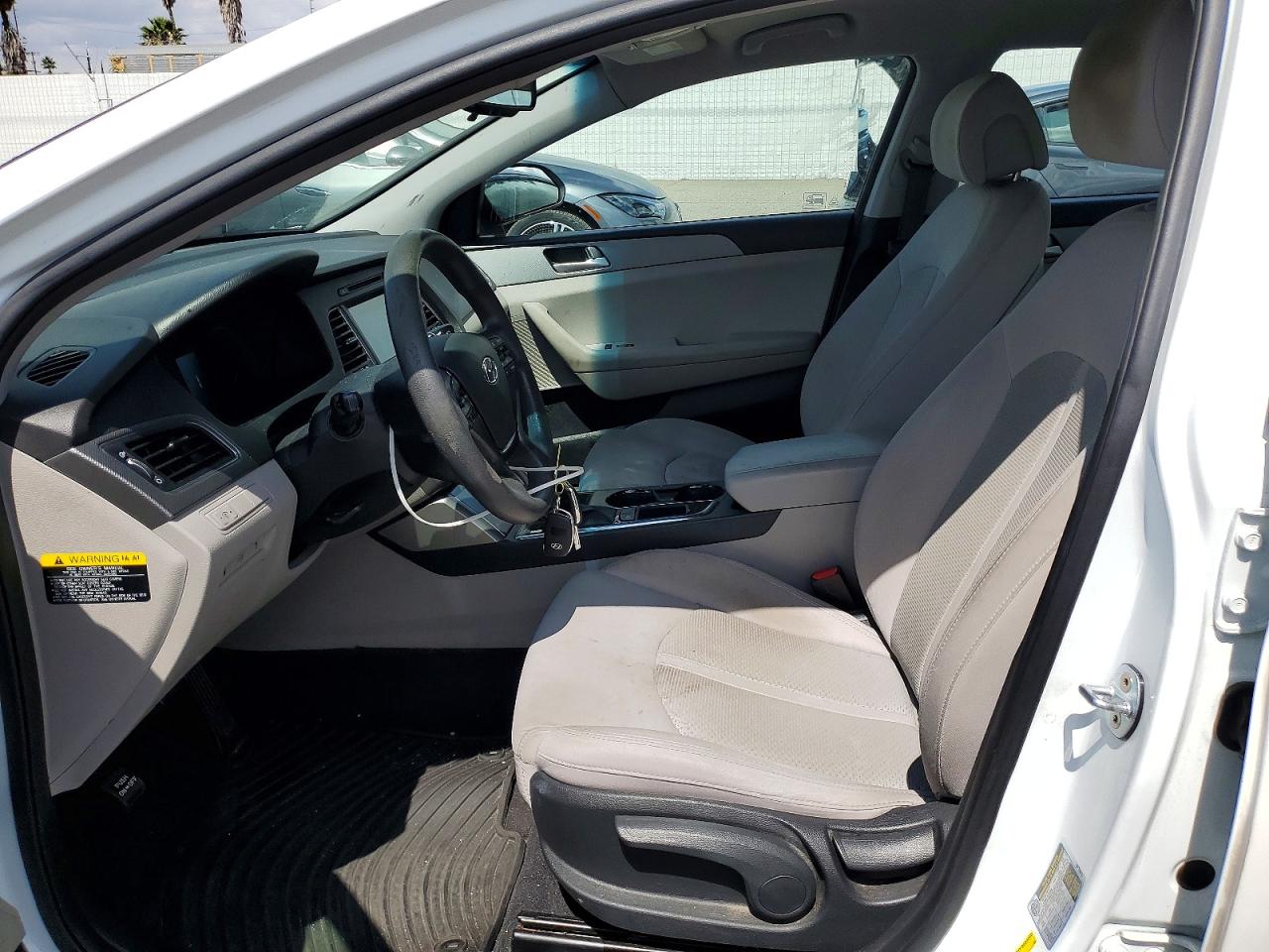 2016 HYUNDAI SONATA SE photo 7