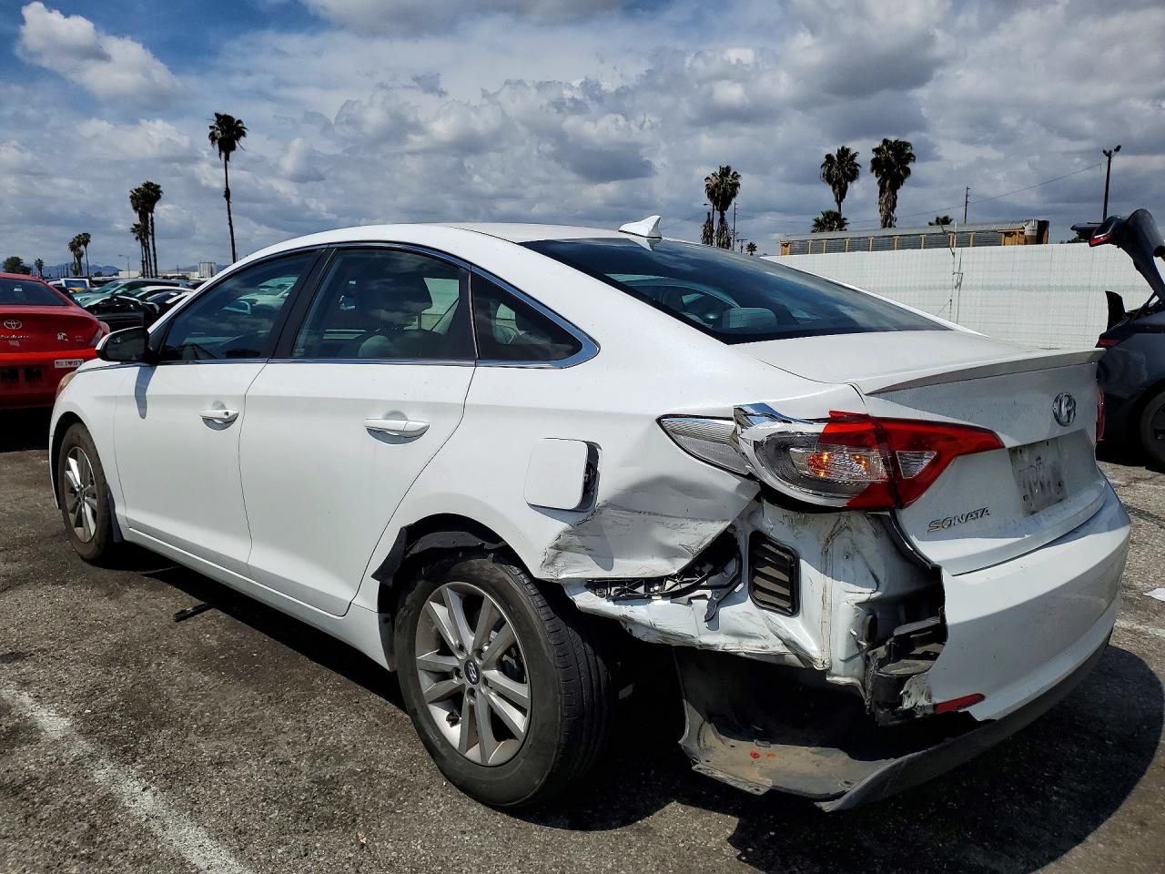 2016 HYUNDAI SONATA SE photo 2