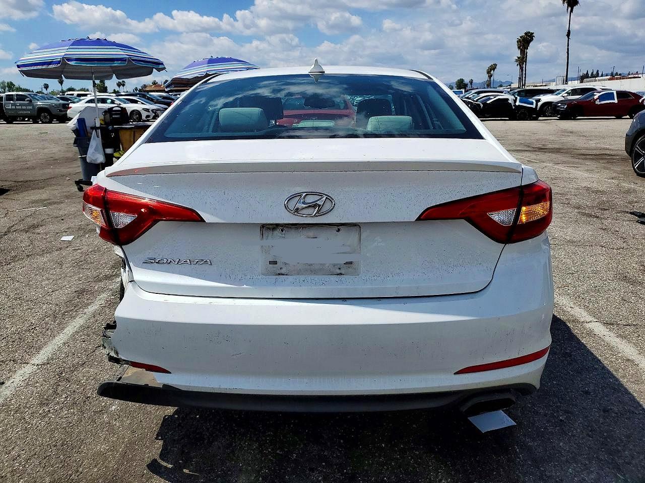 2016 HYUNDAI SONATA SE photo 6