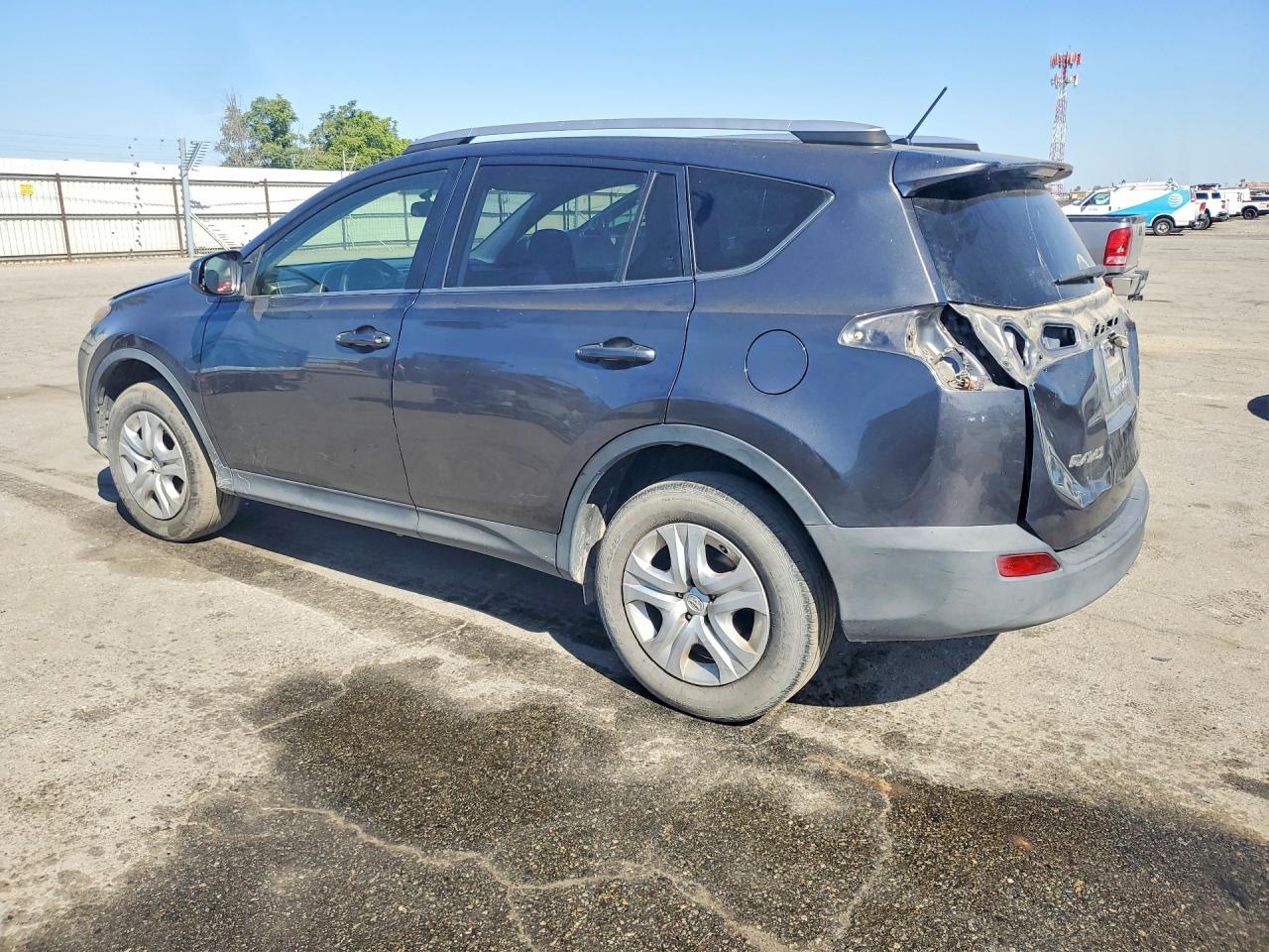 2015 TOYOTA RAV4 LE photo 3