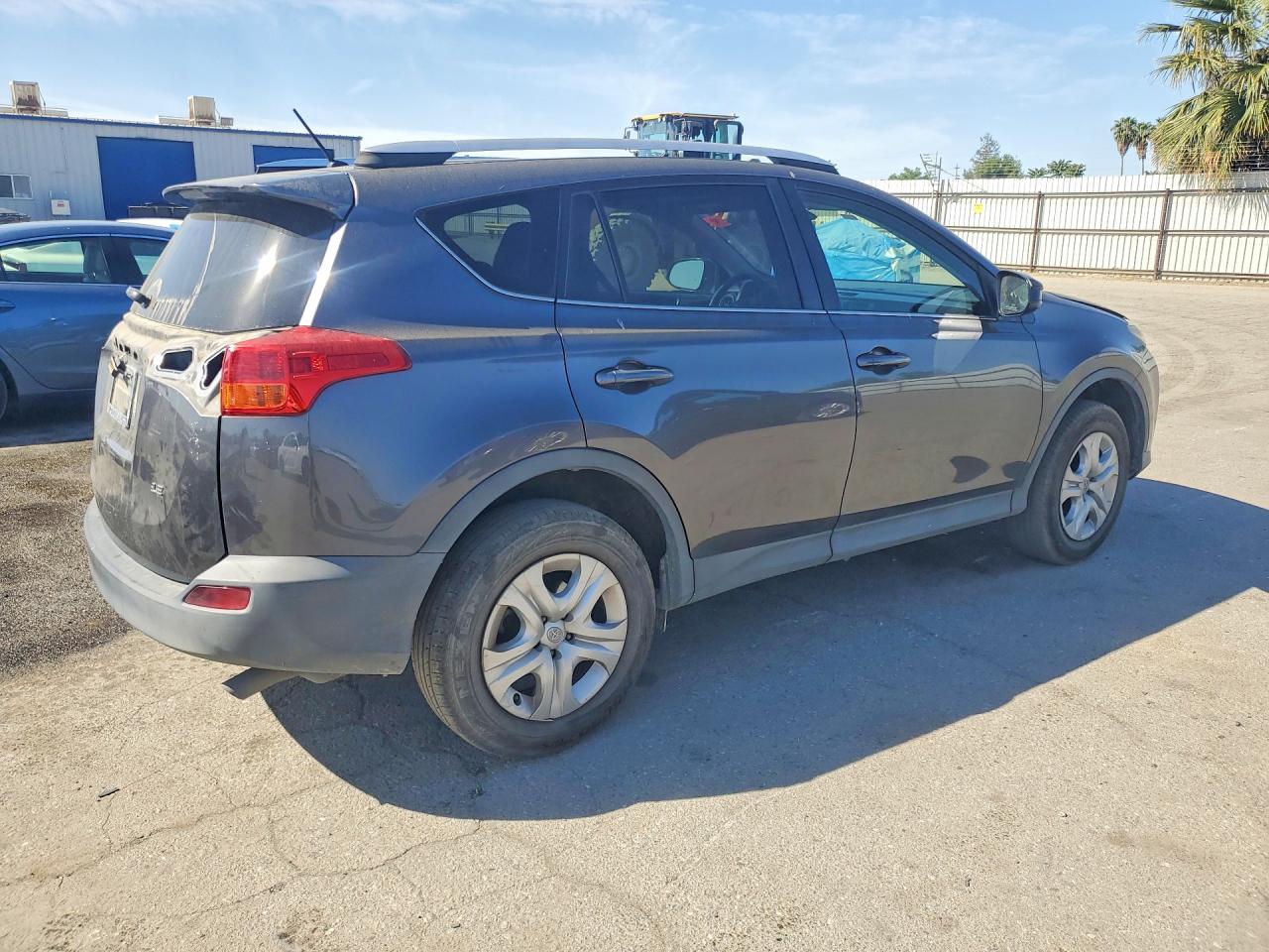 2015 TOYOTA RAV4 LE photo 5