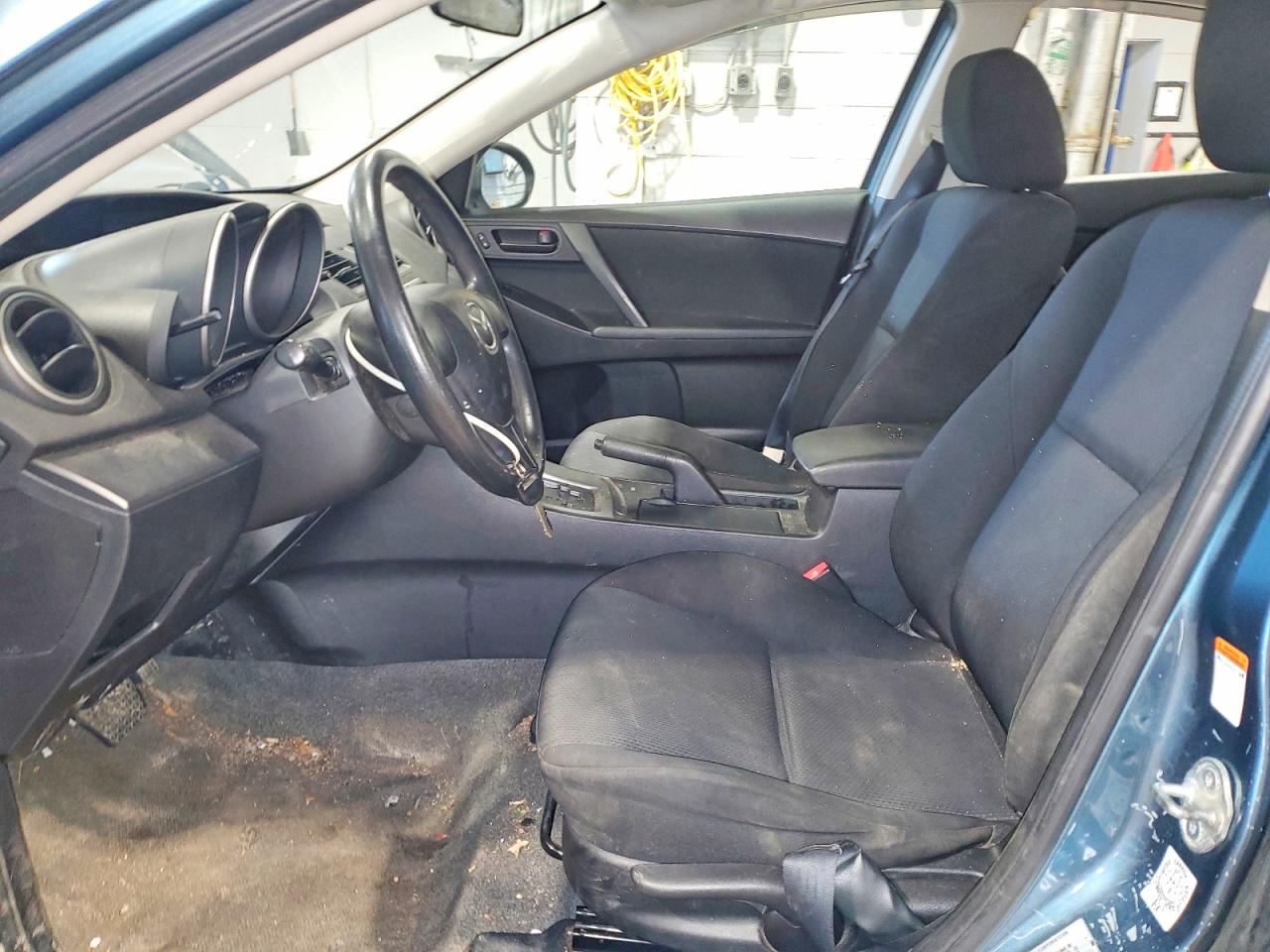 2010 MAZDA 3 I photo 19