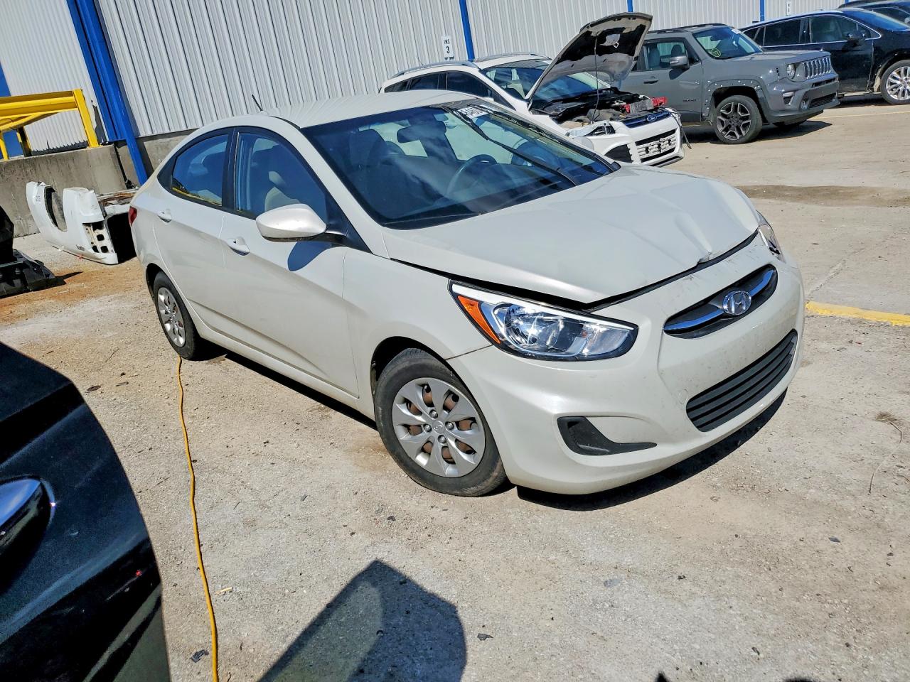 2016 HYUNDAI ACCENT SE photo 7