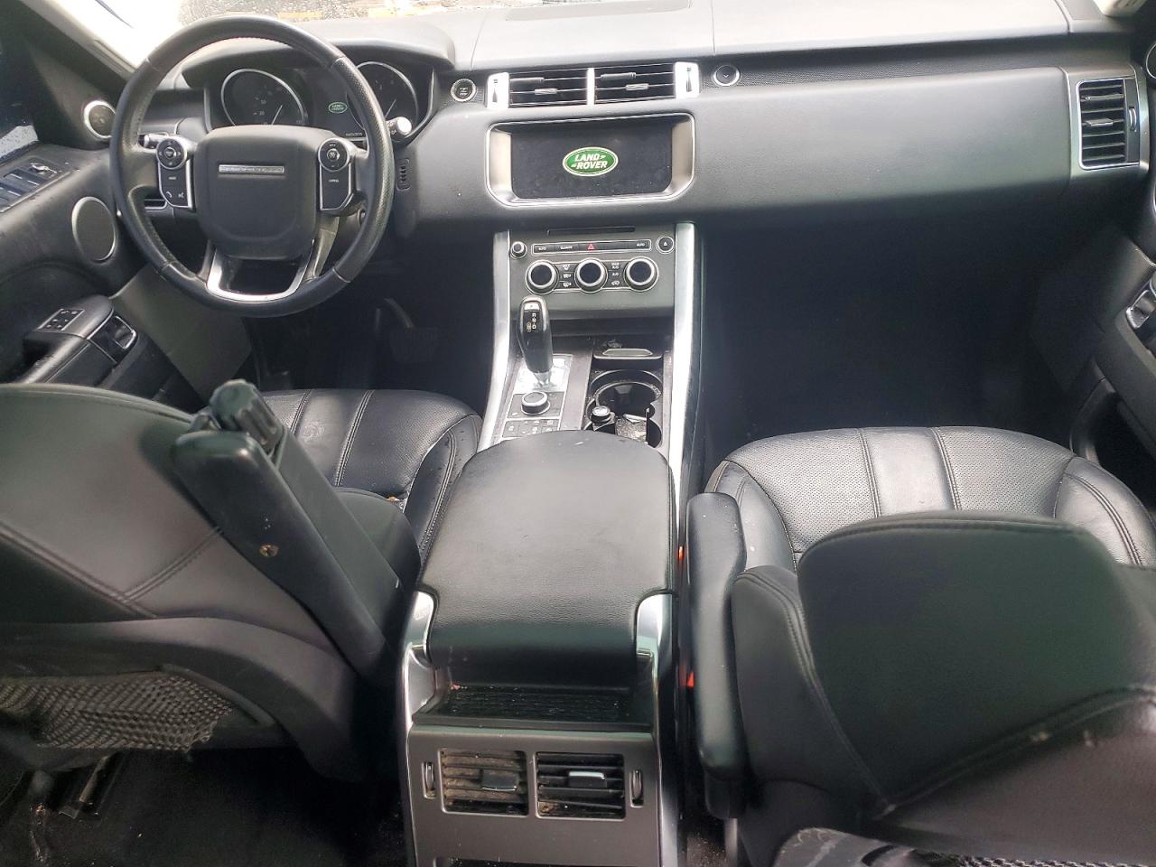 2017 LAND ROVER RANGE ROVER SPORT SE photo 8