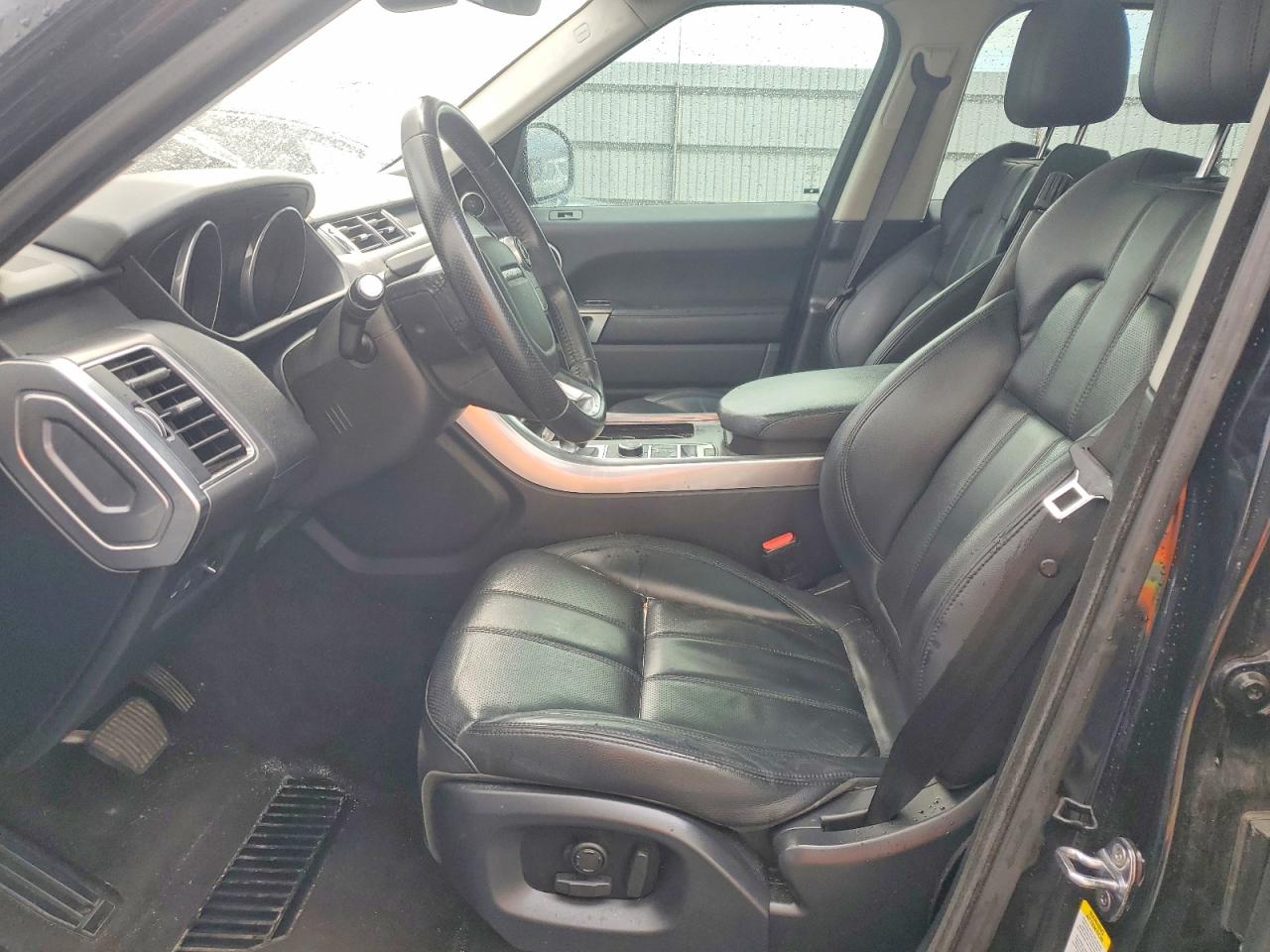 2017 LAND ROVER RANGE ROVER SPORT SE photo 7