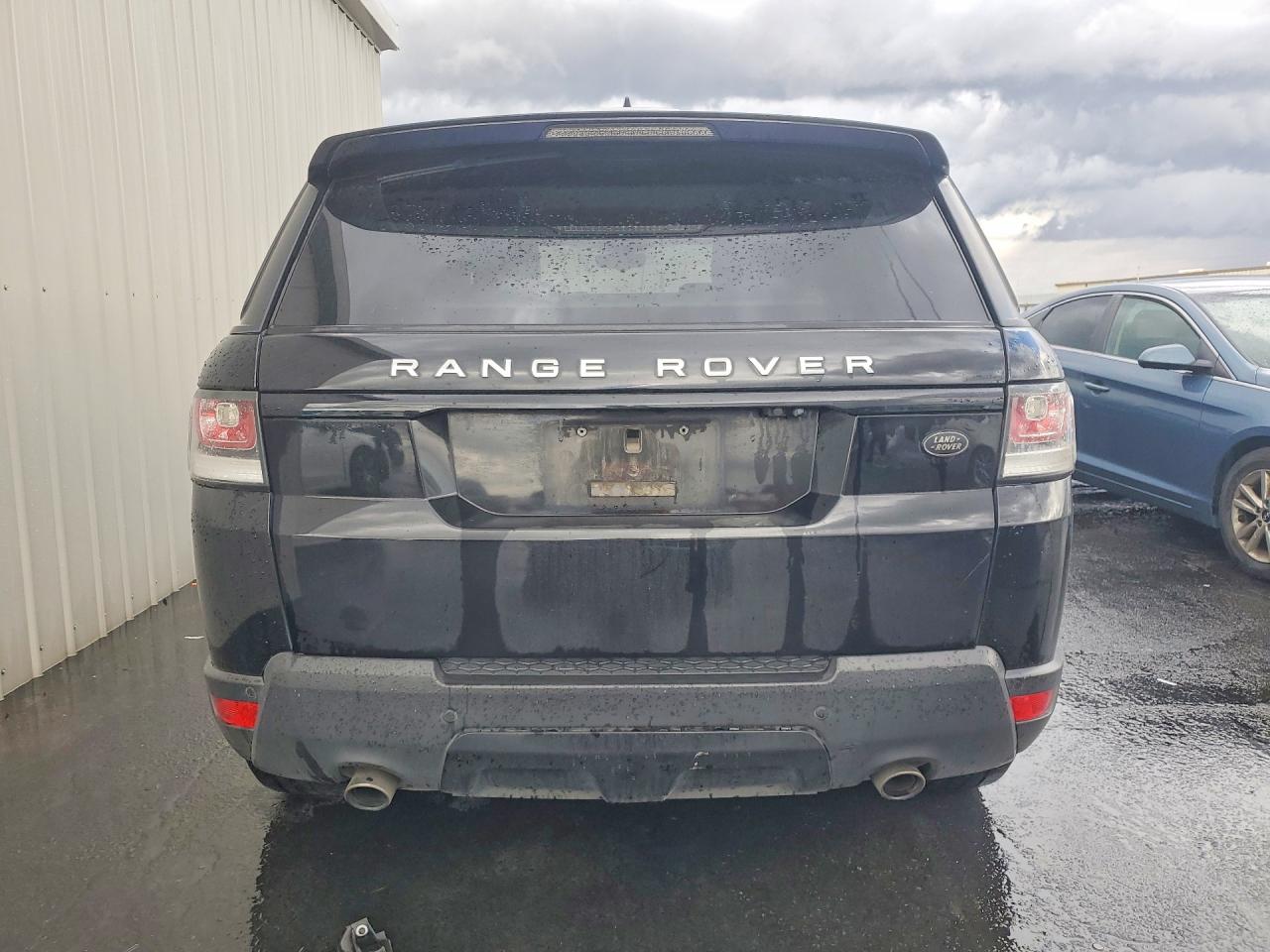 2017 LAND ROVER RANGE ROVER SPORT SE photo 6