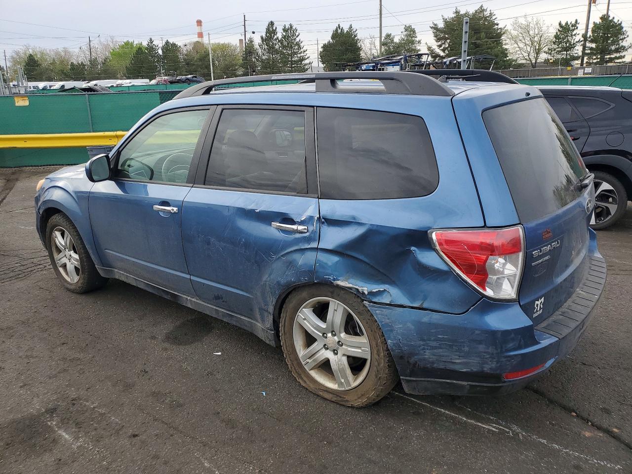 2010 SUBARU FORESTER 2.5X PREMIUM photo 3