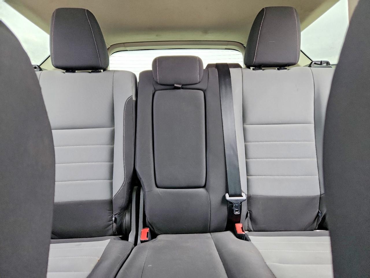 2016 FORD ESCAPE SE photo 28