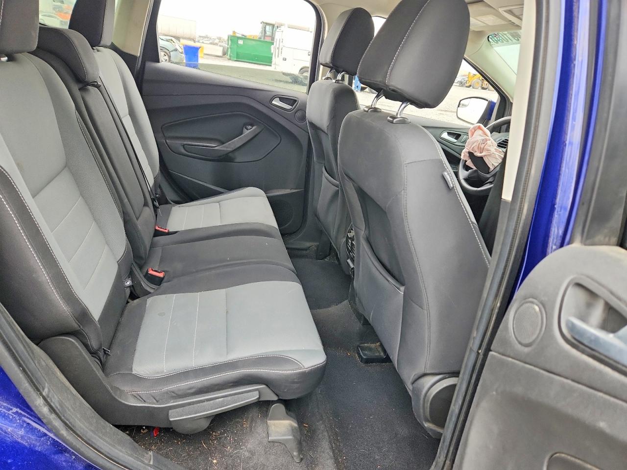 2016 FORD ESCAPE SE photo 31
