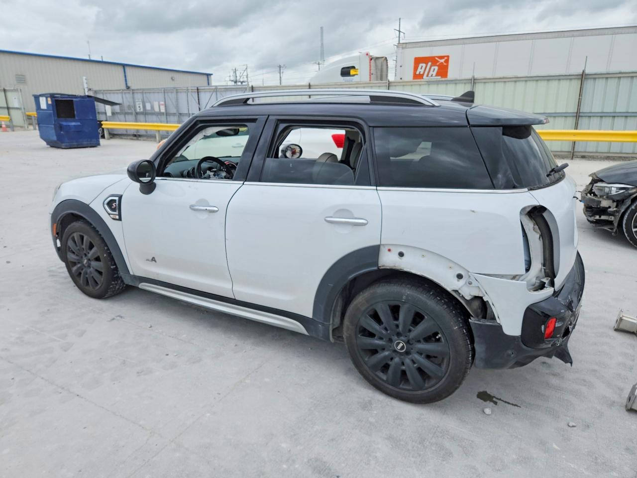 2017 MINI COOPER S COUNTRYMAN ALL4 photo 3