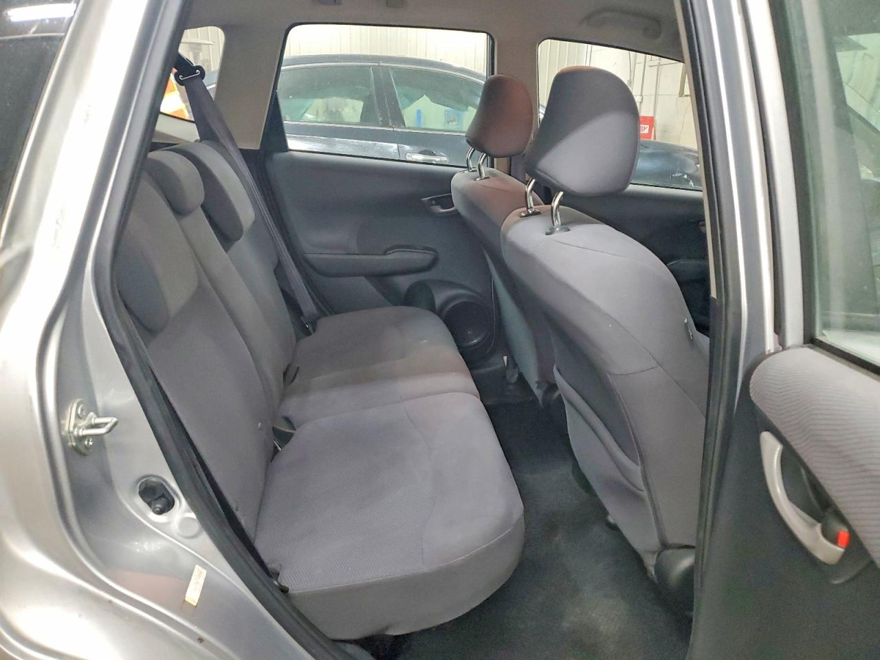 2013 HONDA FIT photo 21
