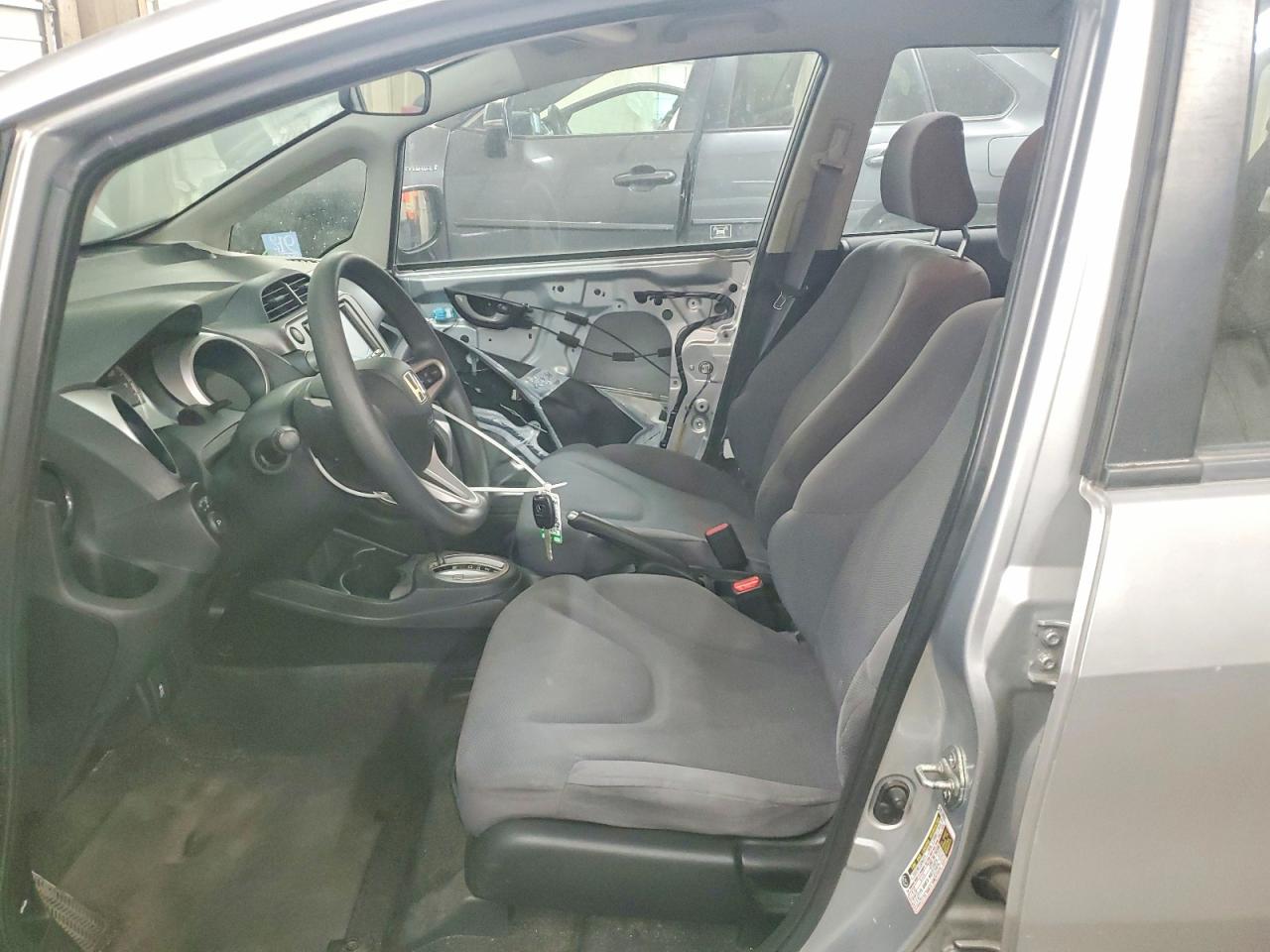 2013 HONDA FIT photo 13