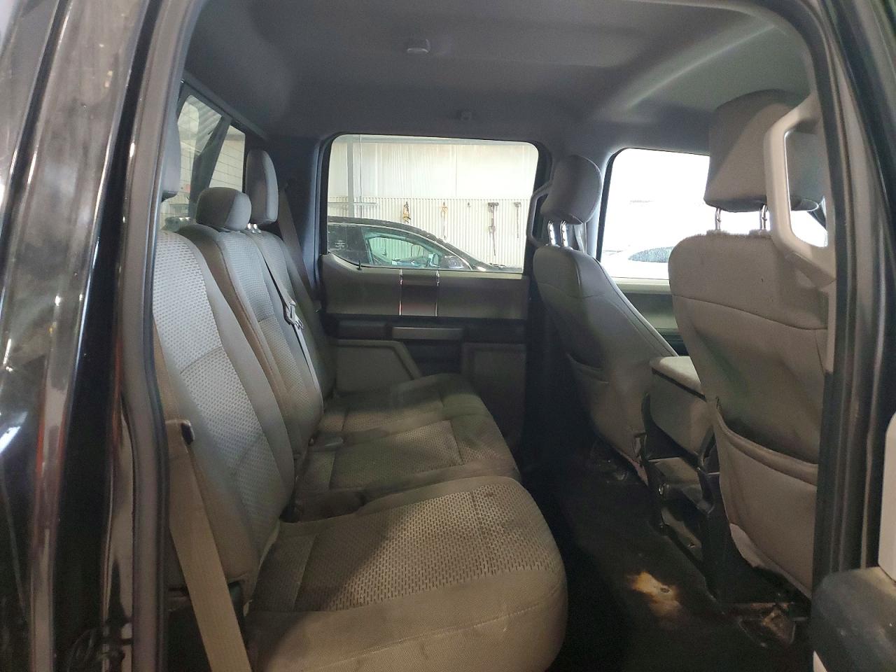 2015 FORD F150 SUPERCREW photo 28