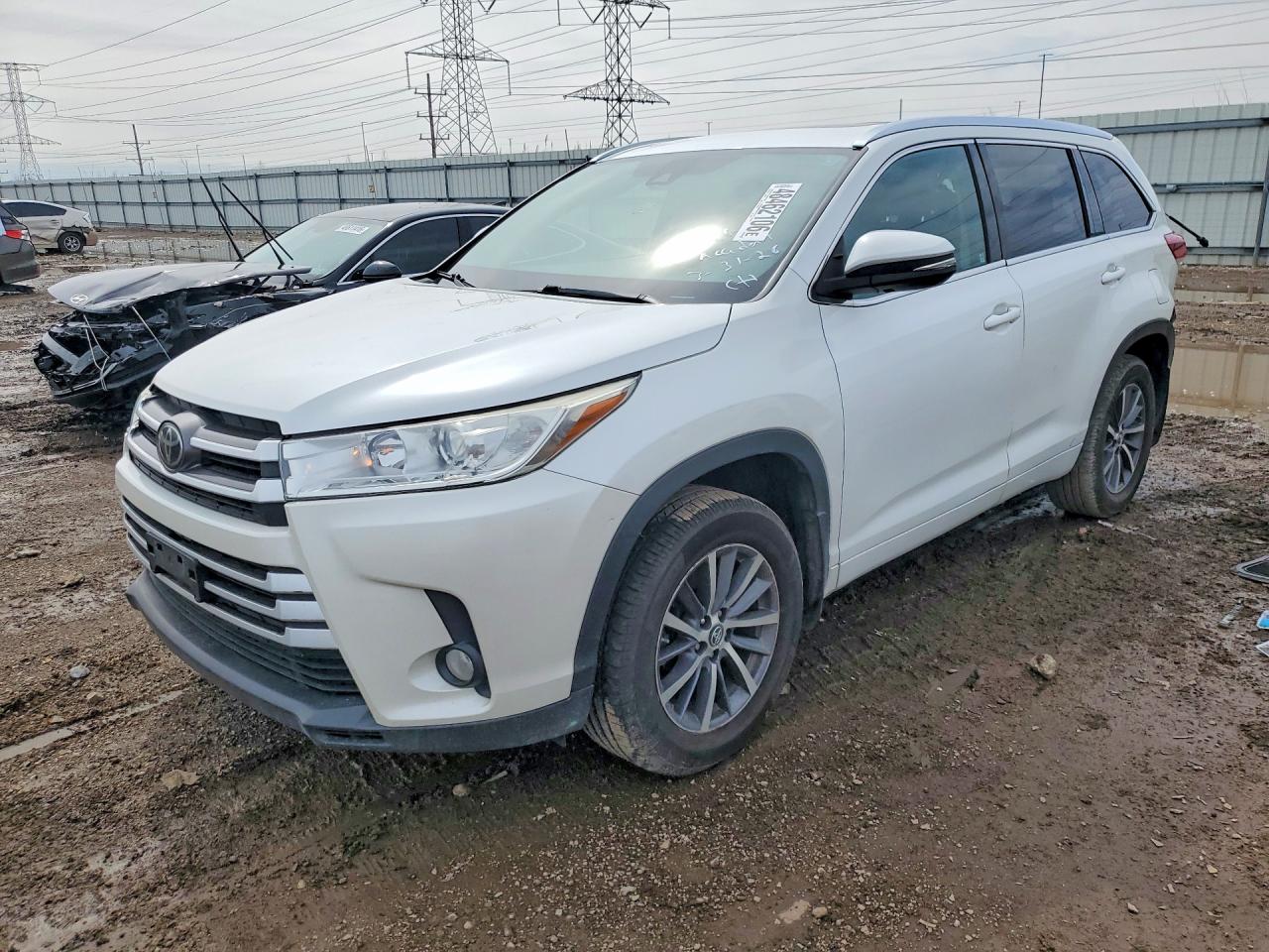 2017 TOYOTA HIGHLANDER