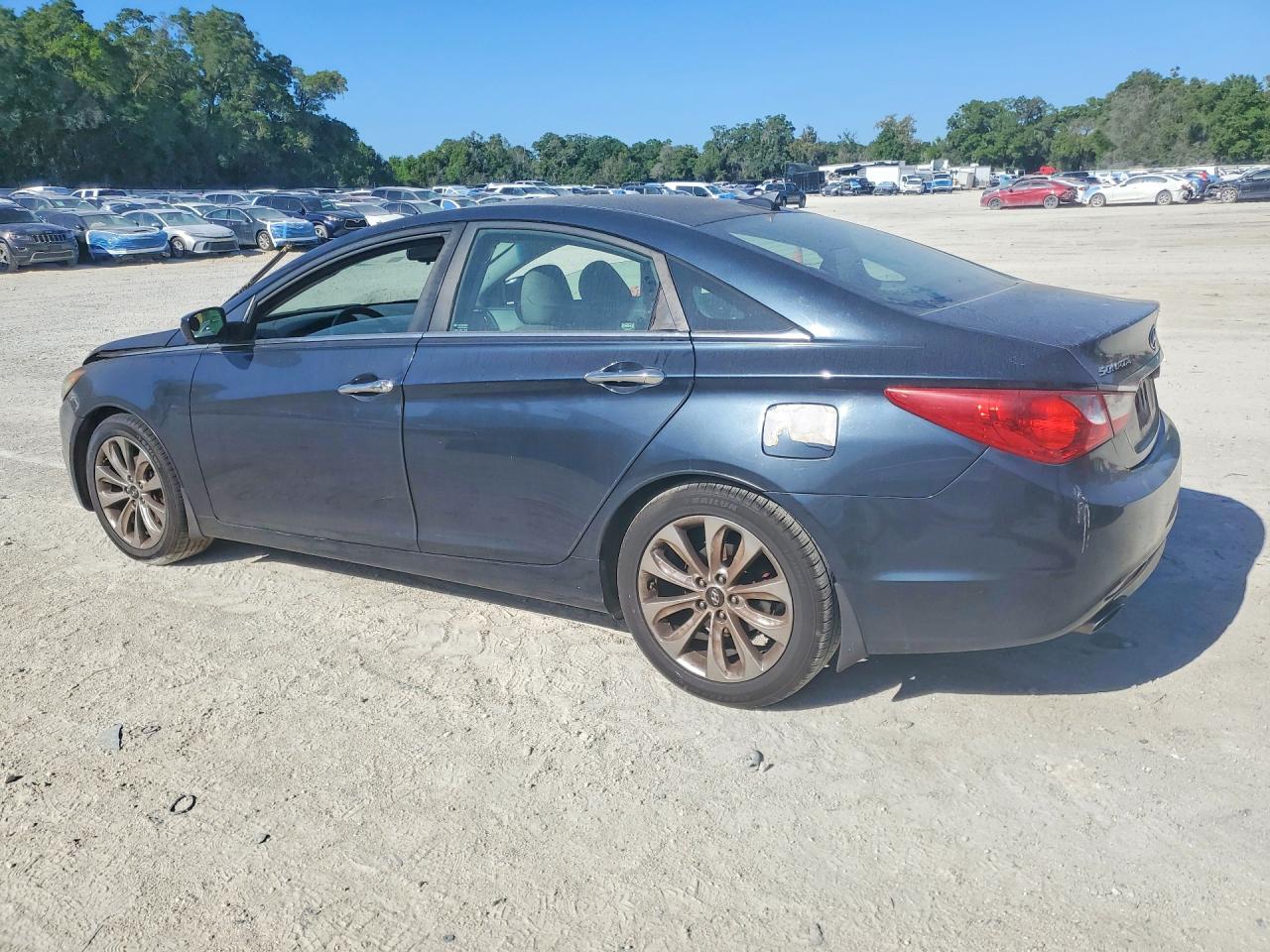 2013 HYUNDAI SONATA SE photo 4
