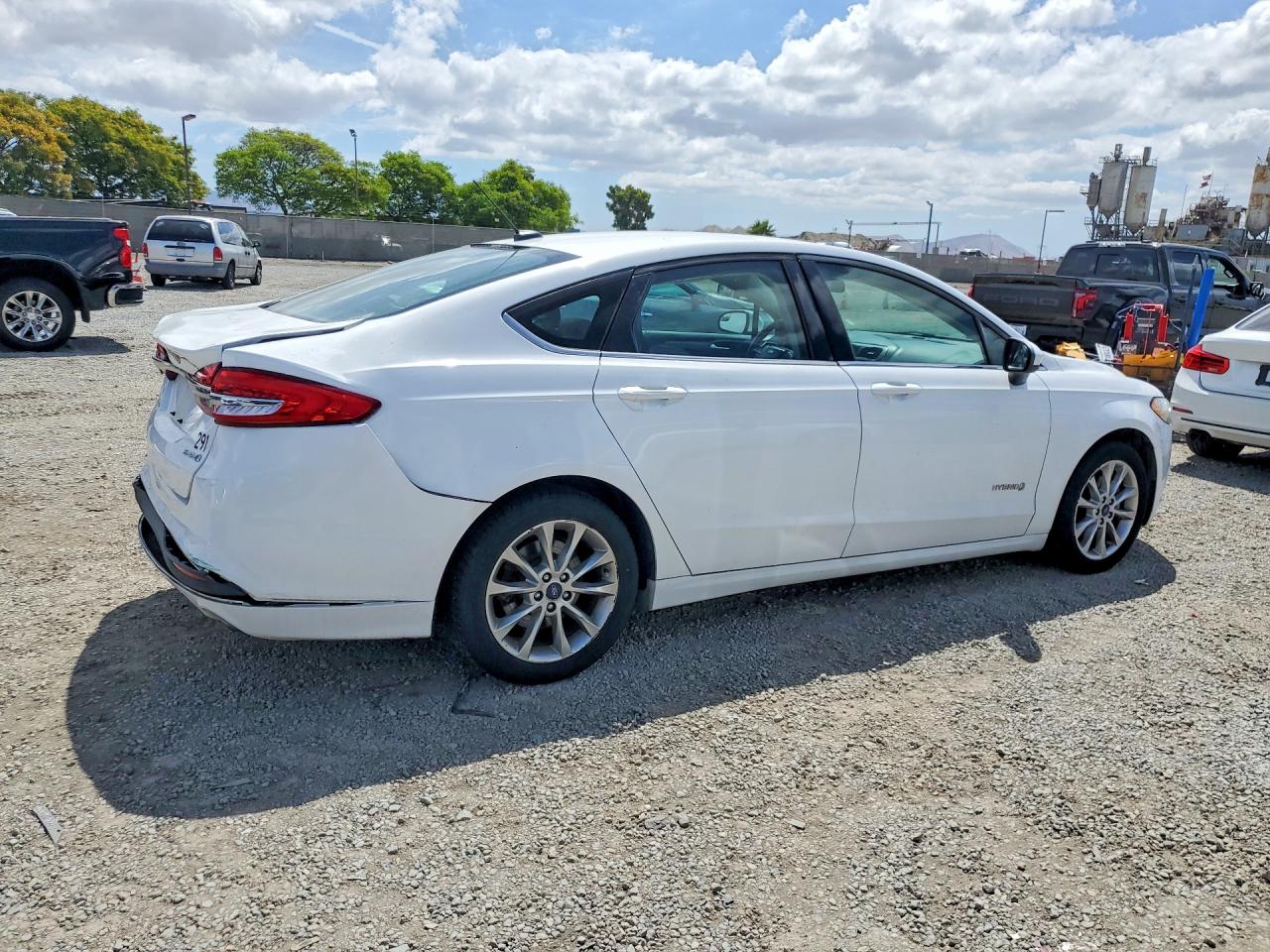 2017 FORD FUSION S HYBRID photo 3