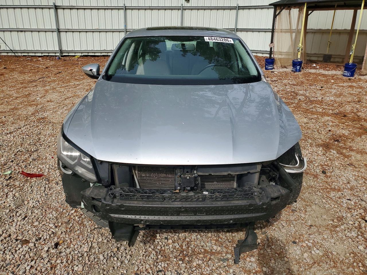 2017 VOLKSWAGEN PASSAT photo 9