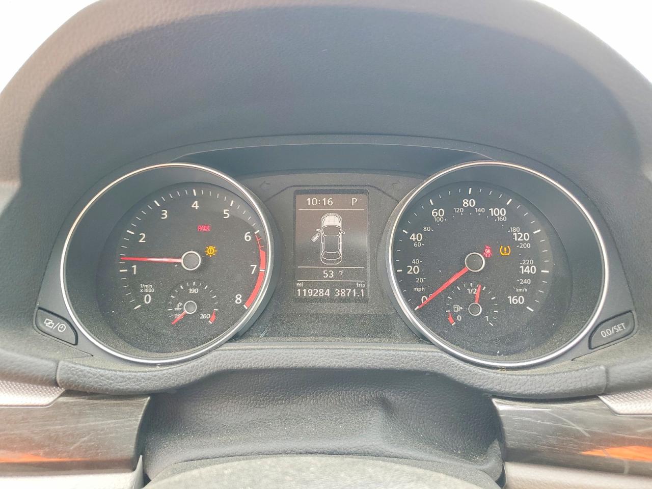 2017 VOLKSWAGEN PASSAT photo 17