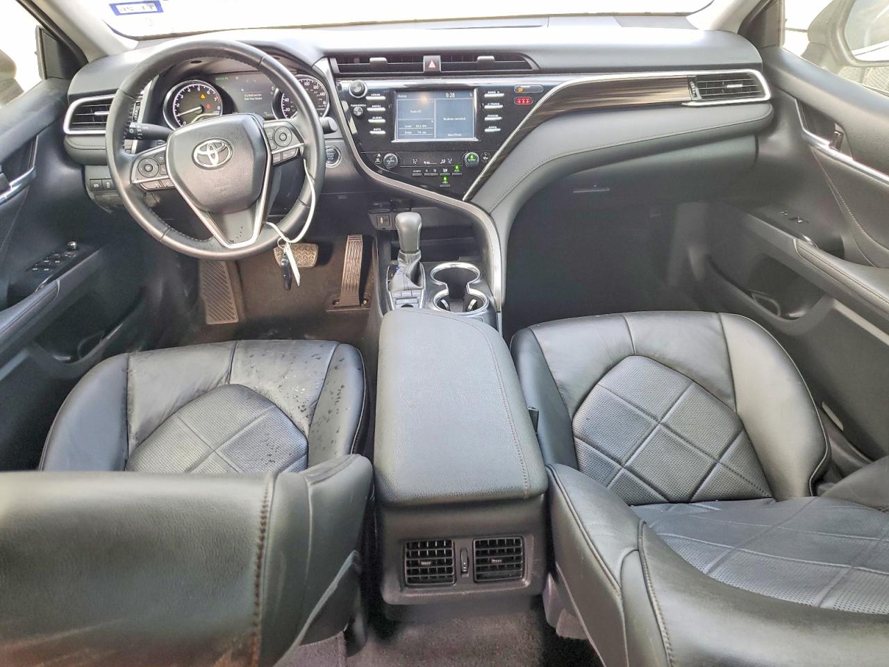 2018 TOYOTA CAMRY XLE photo 15