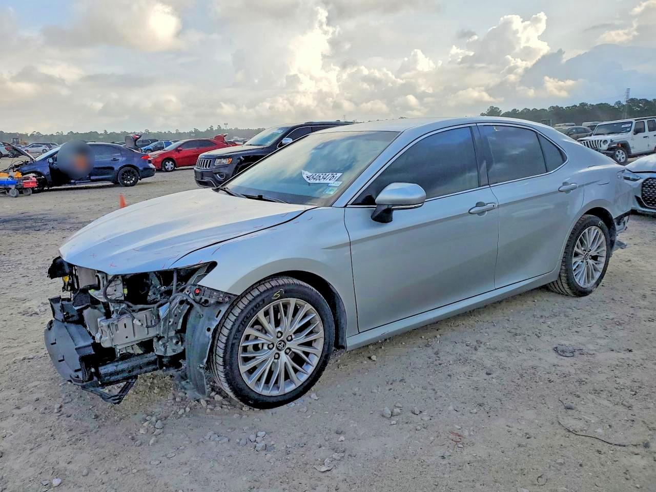 2018 TOYOTA CAMRY