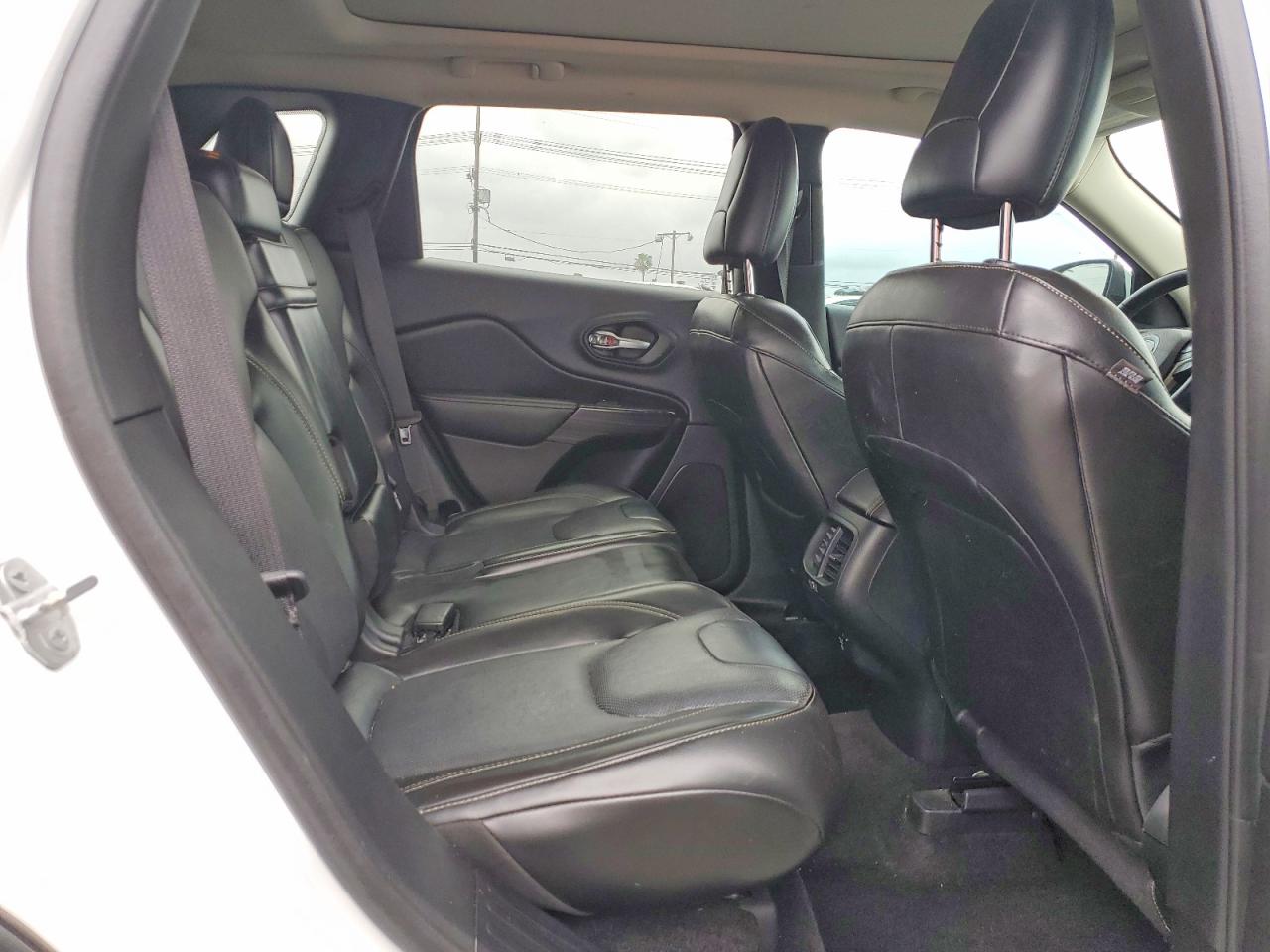 2015 JEEP CHEROKEE LIMITED photo 11