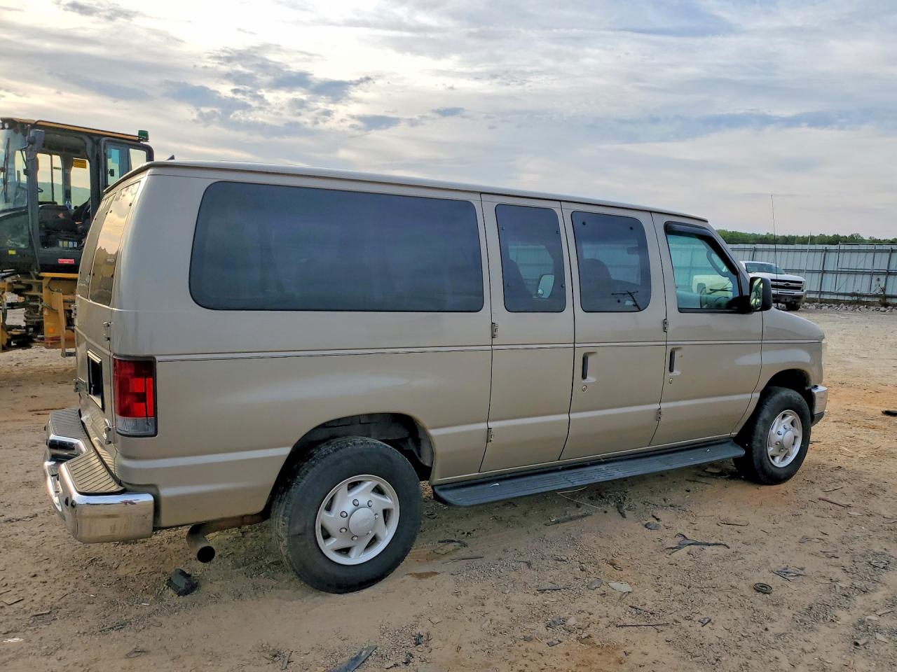 2008 FORD ECONOLINE E350 SUPER DUTY WAGON photo 7