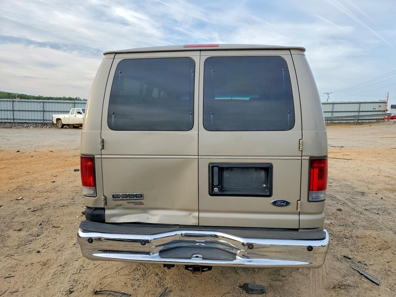 2008 FORD ECONOLINE E350 SUPER DUTY WAGON photo 16