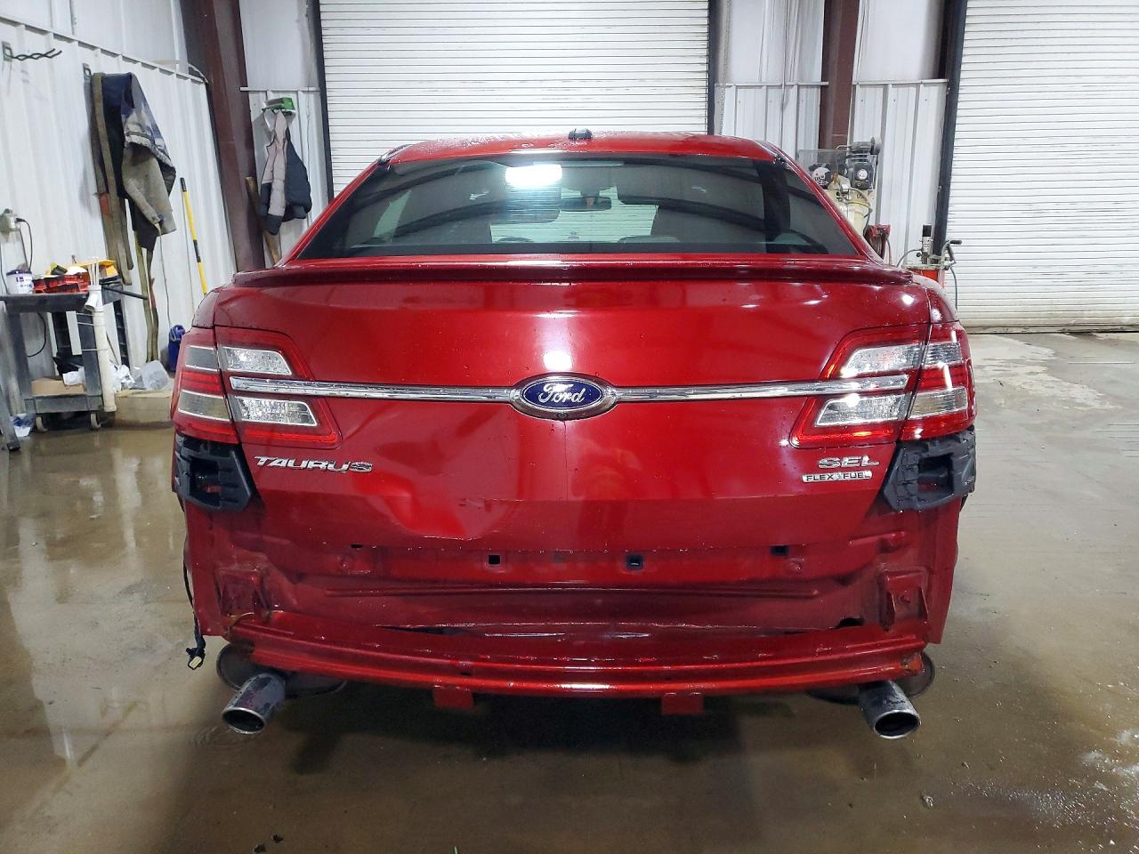 2015 FORD TAURUS SEL photo 11