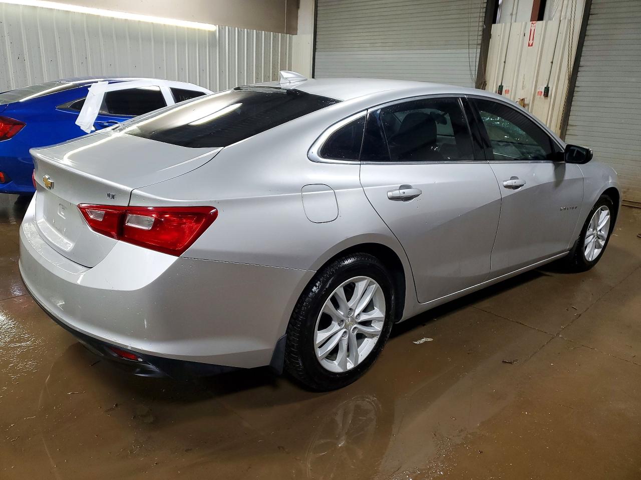 2017 CHEVROLET MALIBU photo 5