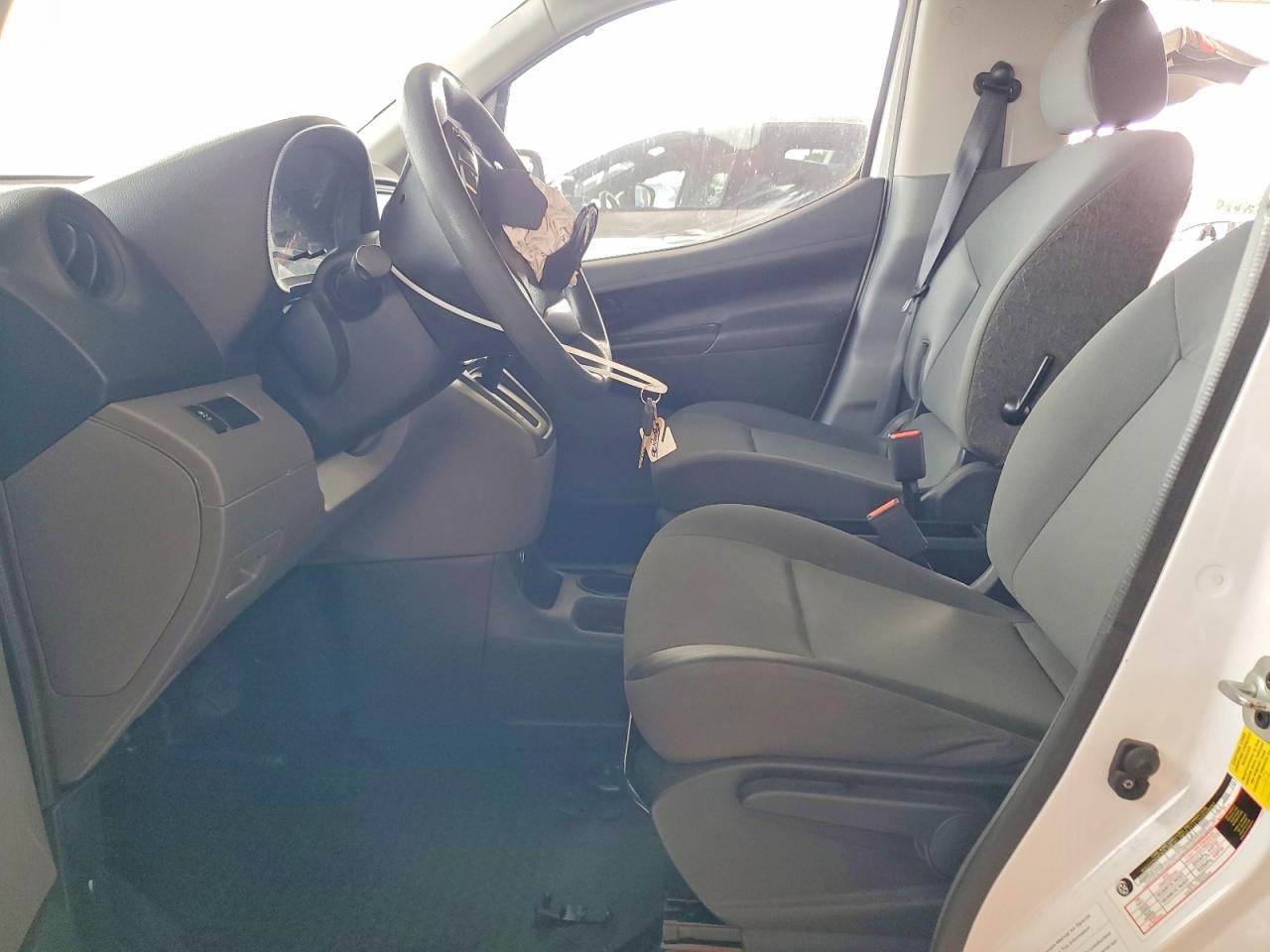 2020 NISSAN NV200 S photo 13