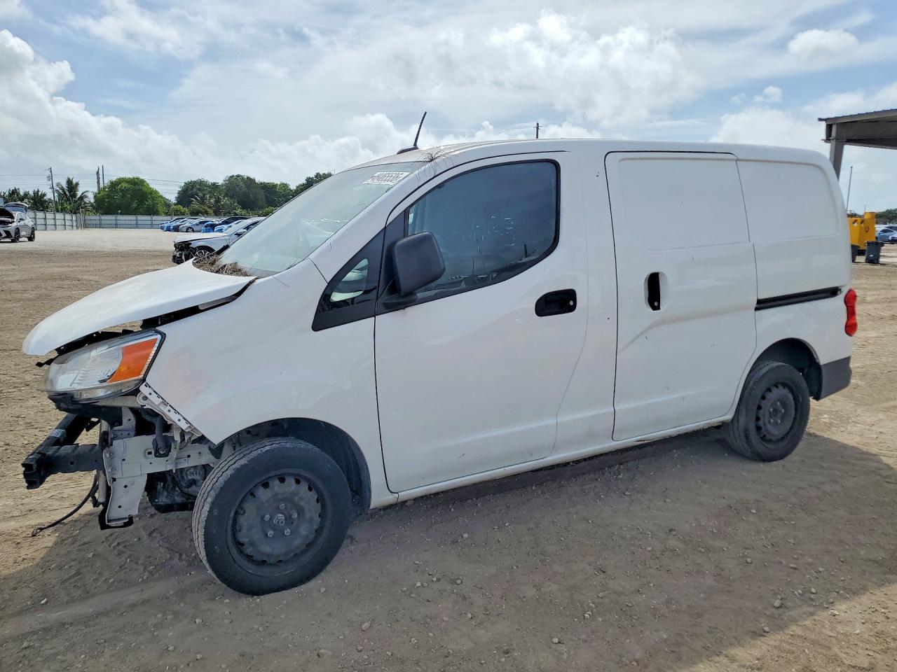 2020 NISSAN NV200