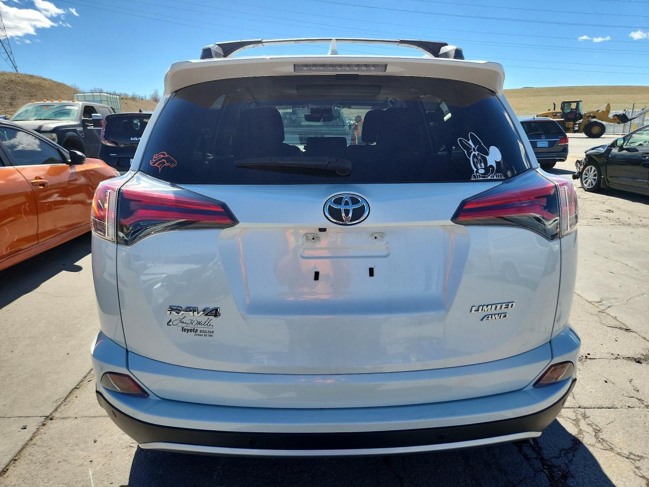 2016 TOYOTA RAV4 LIMITED photo 11