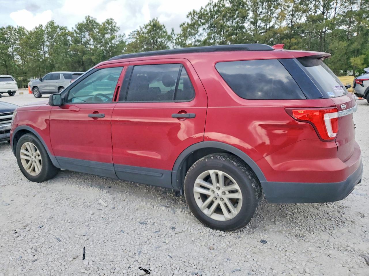 2017 FORD EXPLORER photo 3