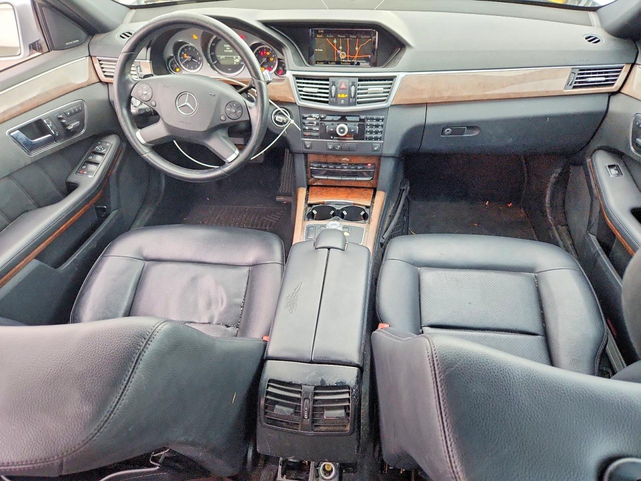 2010 MERCEDES-BENZ E 350 photo 22