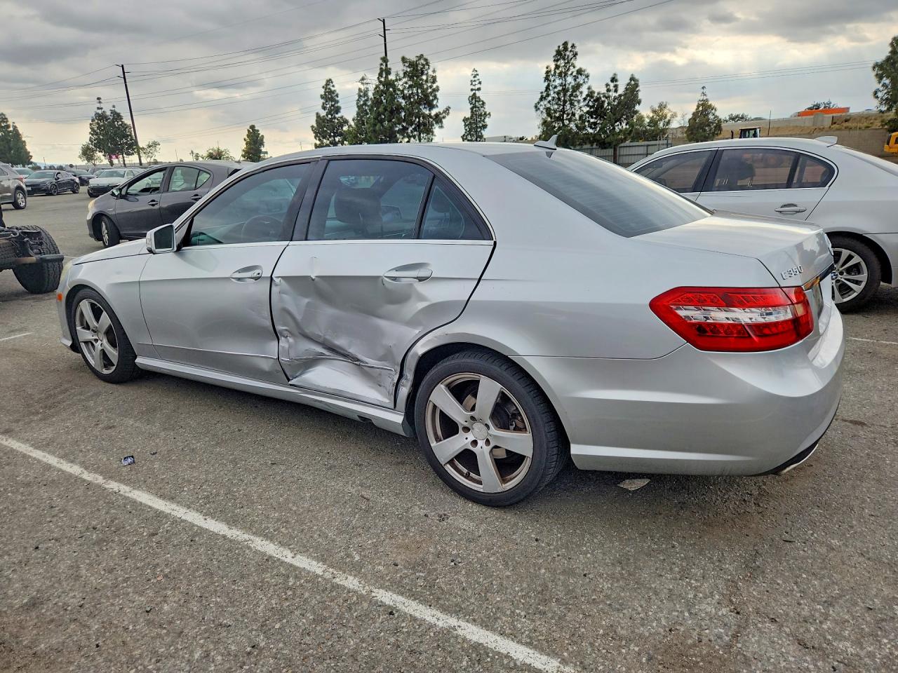 2010 MERCEDES-BENZ E 350 photo 4