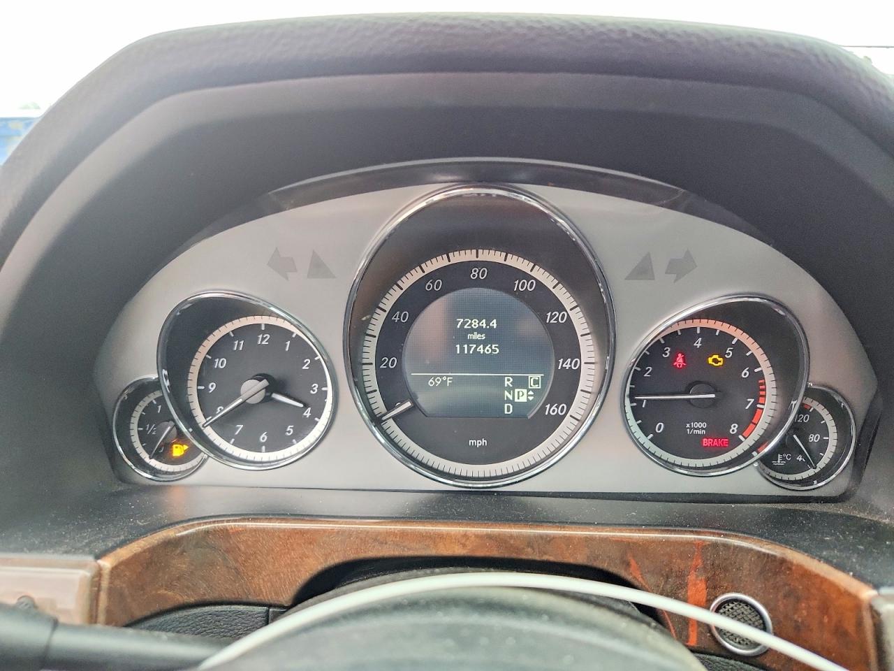 2010 MERCEDES-BENZ E 350 photo 25