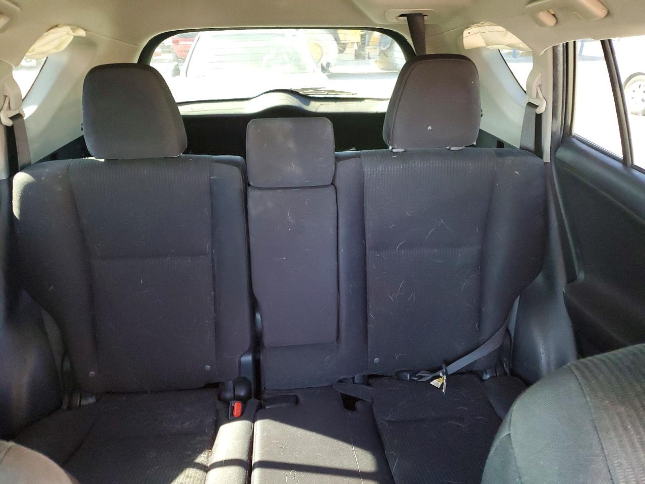 2016 TOYOTA RAV4 LE photo 28