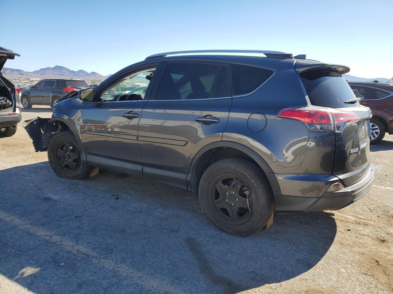 2016 TOYOTA RAV4 LE photo 4
