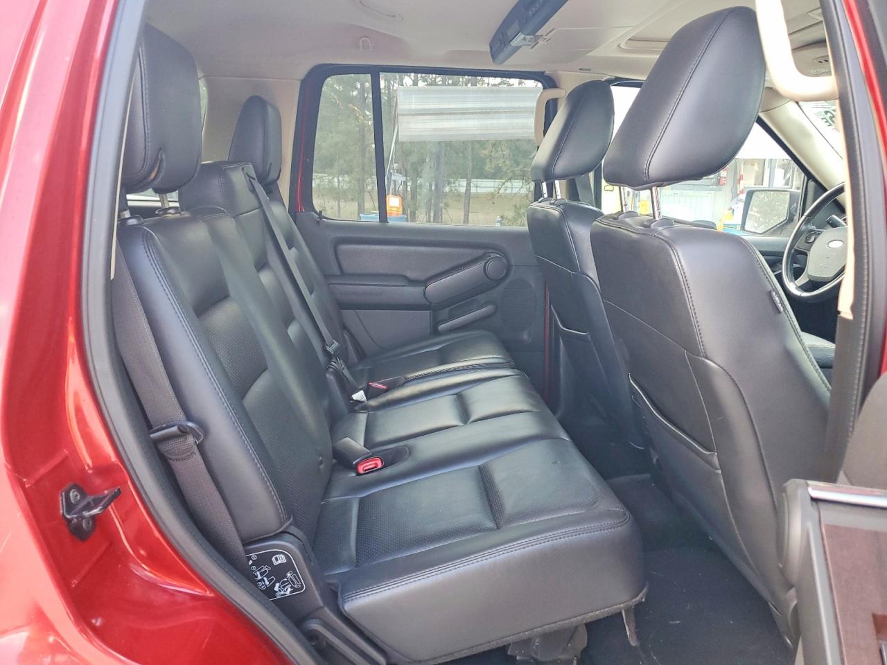 2010 FORD EXPLORER LIMITED photo 31