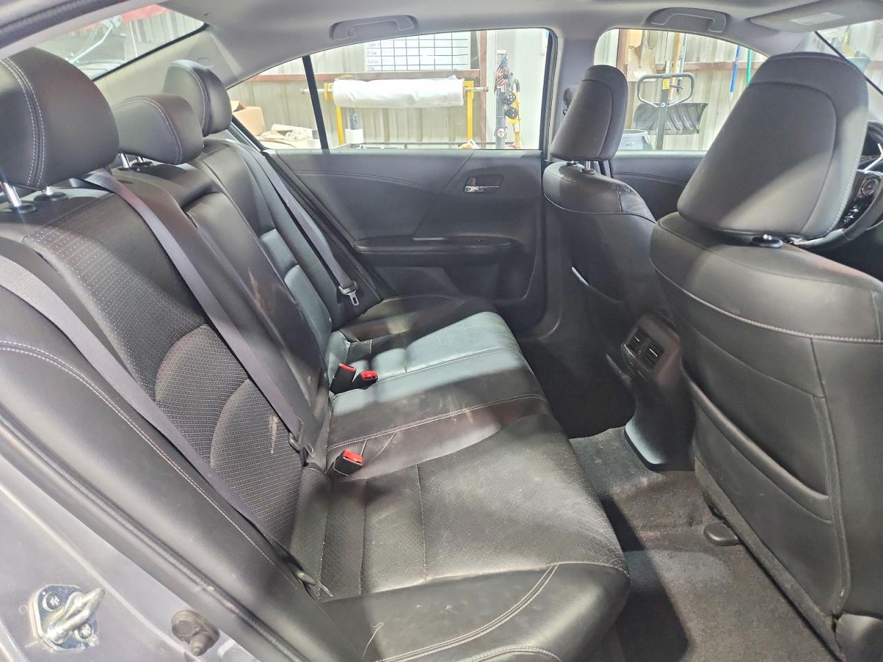 2017 HONDA ACCORD HYBRID EXL photo 19