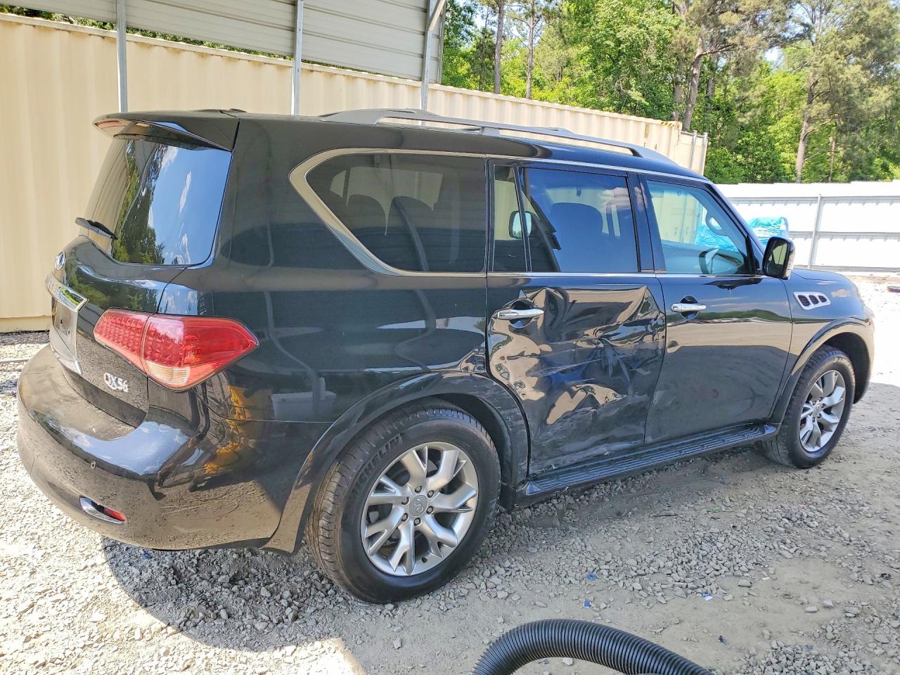 2012 INFINITI QX56 BASE photo 7