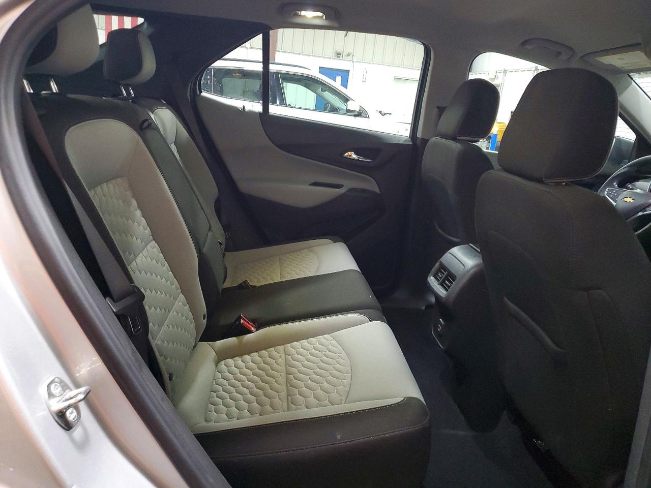 2021 CHEVROLET EQUINOX LS photo 11