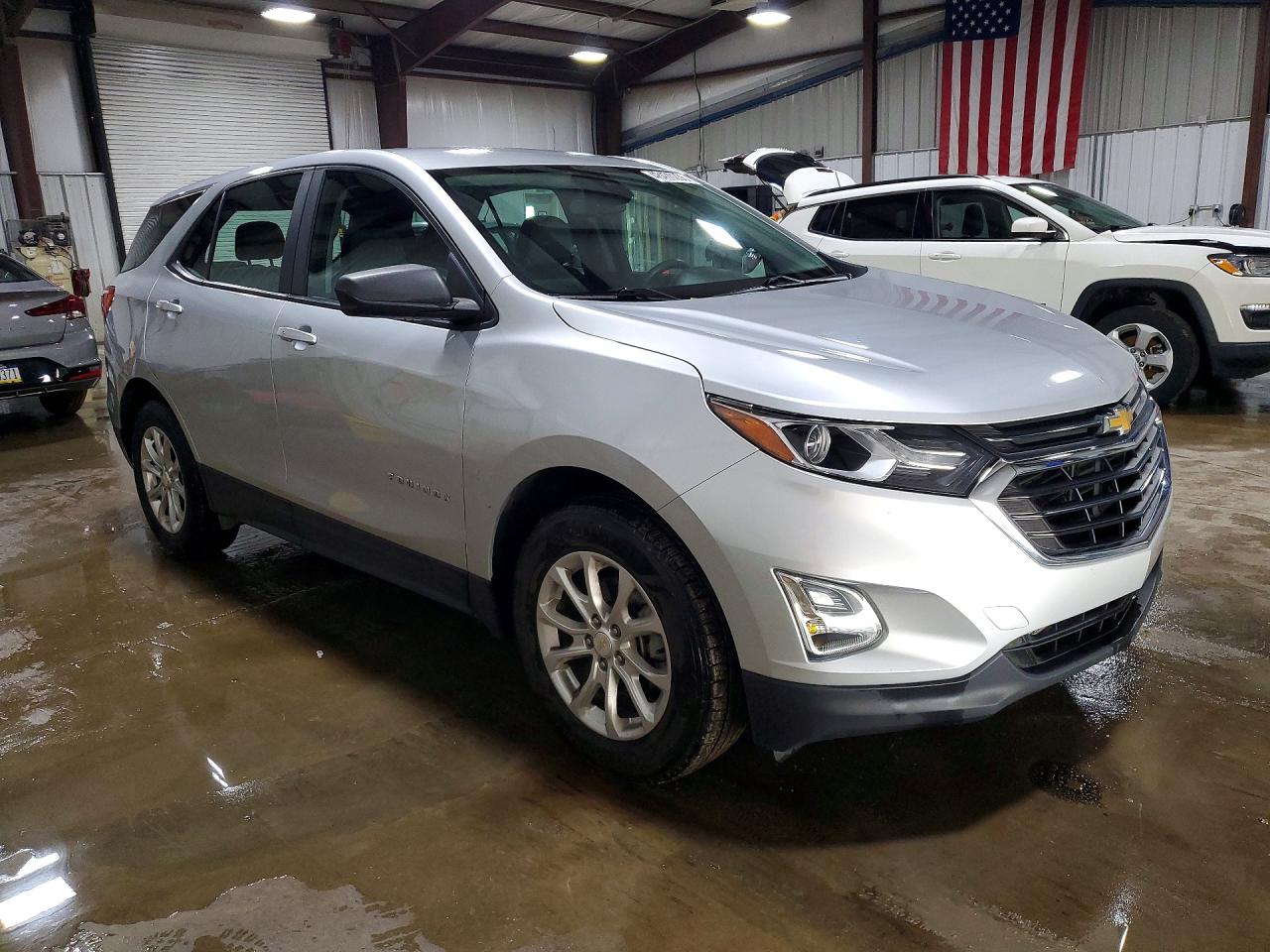 2021 CHEVROLET EQUINOX LS photo 4