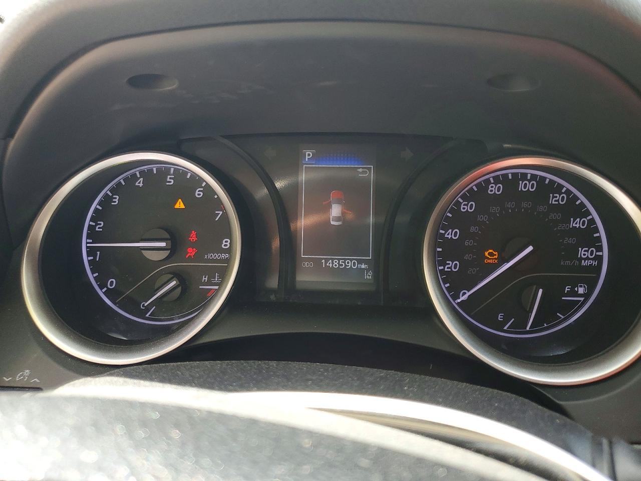 2021 TOYOTA CAMRY LE photo 17